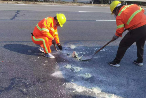 额敏公路下沉注浆加固